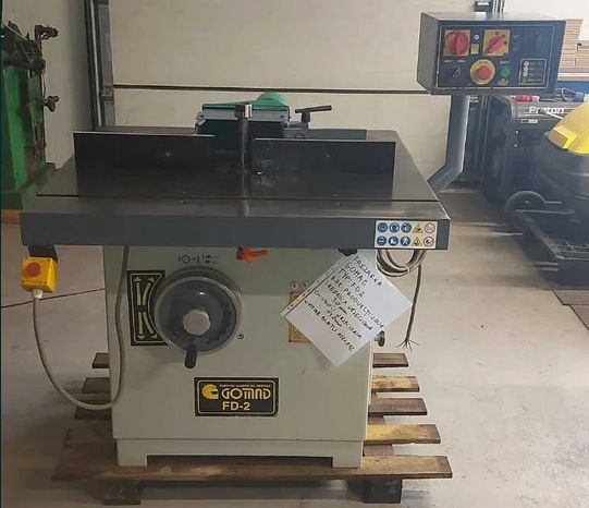 Frezarka dolnowrzecionowa GOMAD FD-2 2001r.